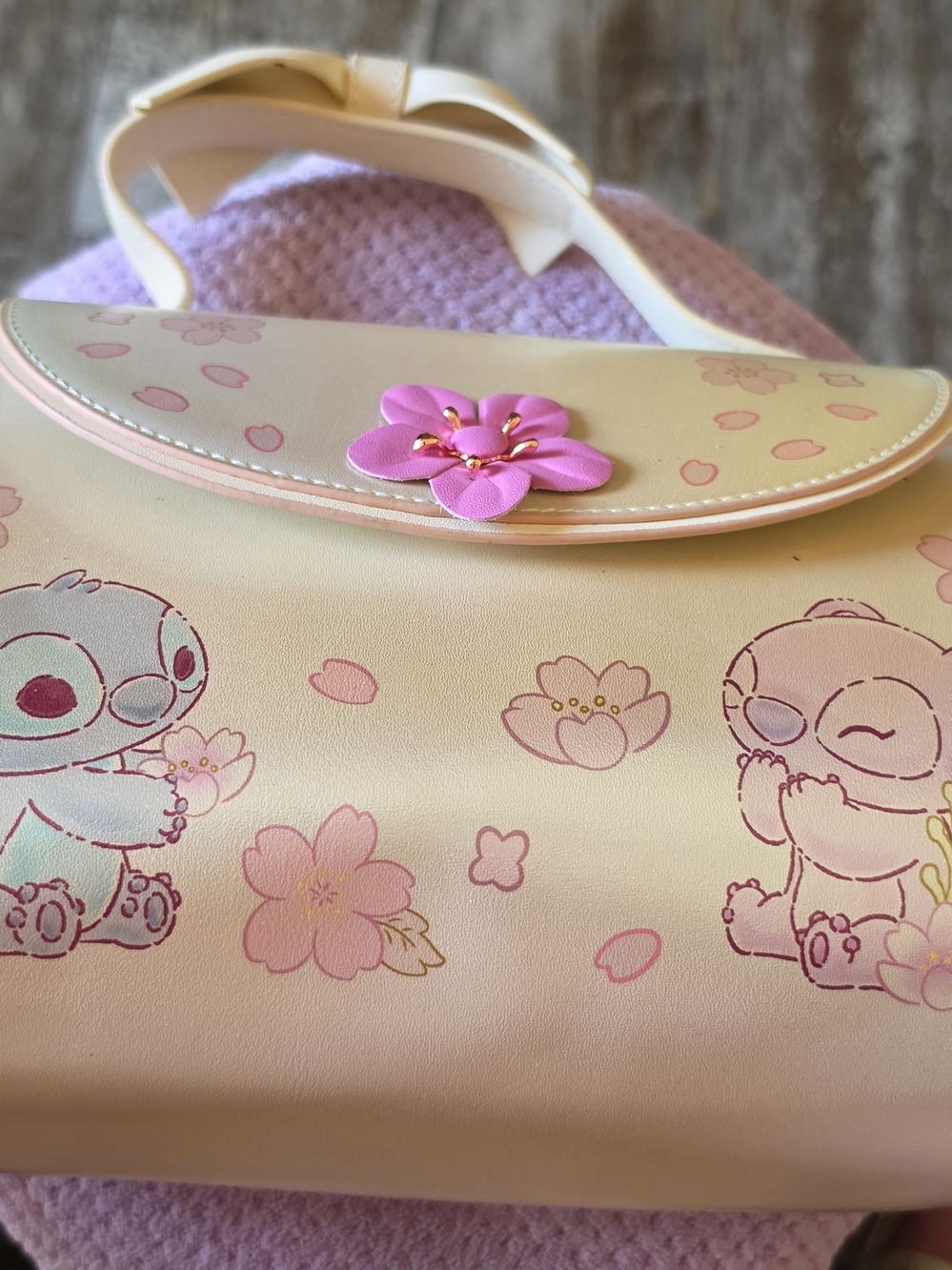 Disney/loungfly Character Crossbody Bag - Pink Cream